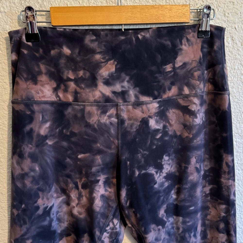 Lululemon Align Pant 28" Leggings
Diamond Dye Graphite Grey Pink Pastel 12 - Picture 3 of 8